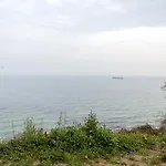 Private With 5bd, Pool & Stunning Sea Views By Flat Mаnаger 别墅