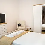 别墅 Private With 5bd, Pool & Stunning Sea Views By Flat Mаnаger