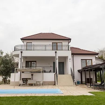 别墅 Private With 5bd, Pool & Stunning Sea Views By Flat Mаnаger