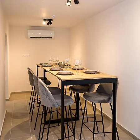 Vila Private With 5bd, Pool & Stunning Sea Views By Flat Mаnаger *