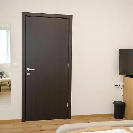 Private With 5bd, Pool & Stunning Sea Views By Flat Mаnаger Varna