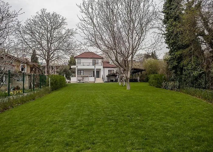 Private With 5bd, Pool & Stunning Sea Views By Flat Mаnаger * Varna