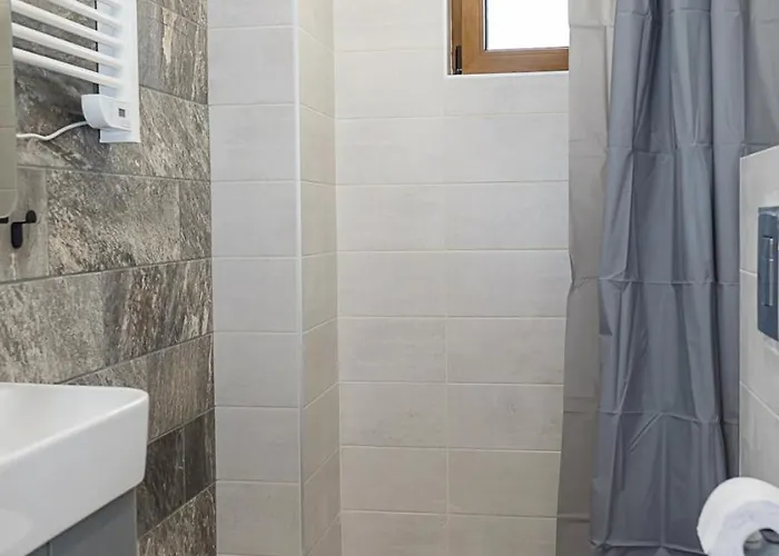 Villa Private With 5bd, Pool & Stunning Sea Views By Flat Mаnаger *