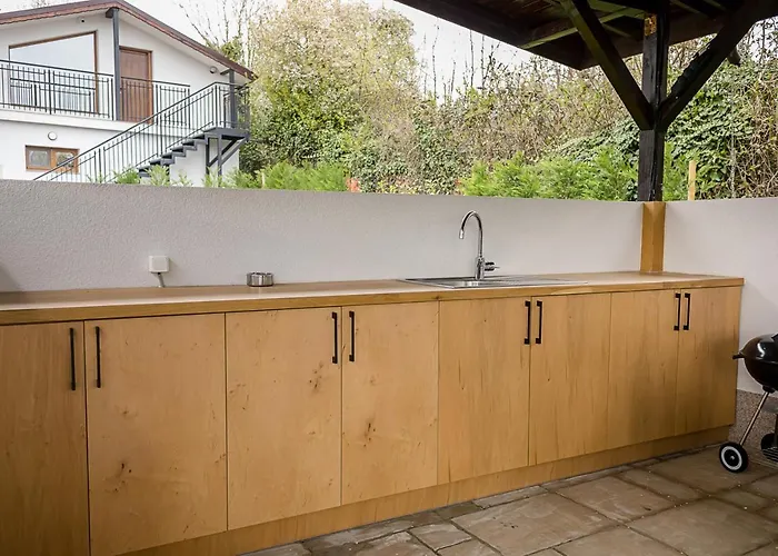 Private With 5bd, Pool & Stunning Sea Views By Flat Mаnаger Villa Varna